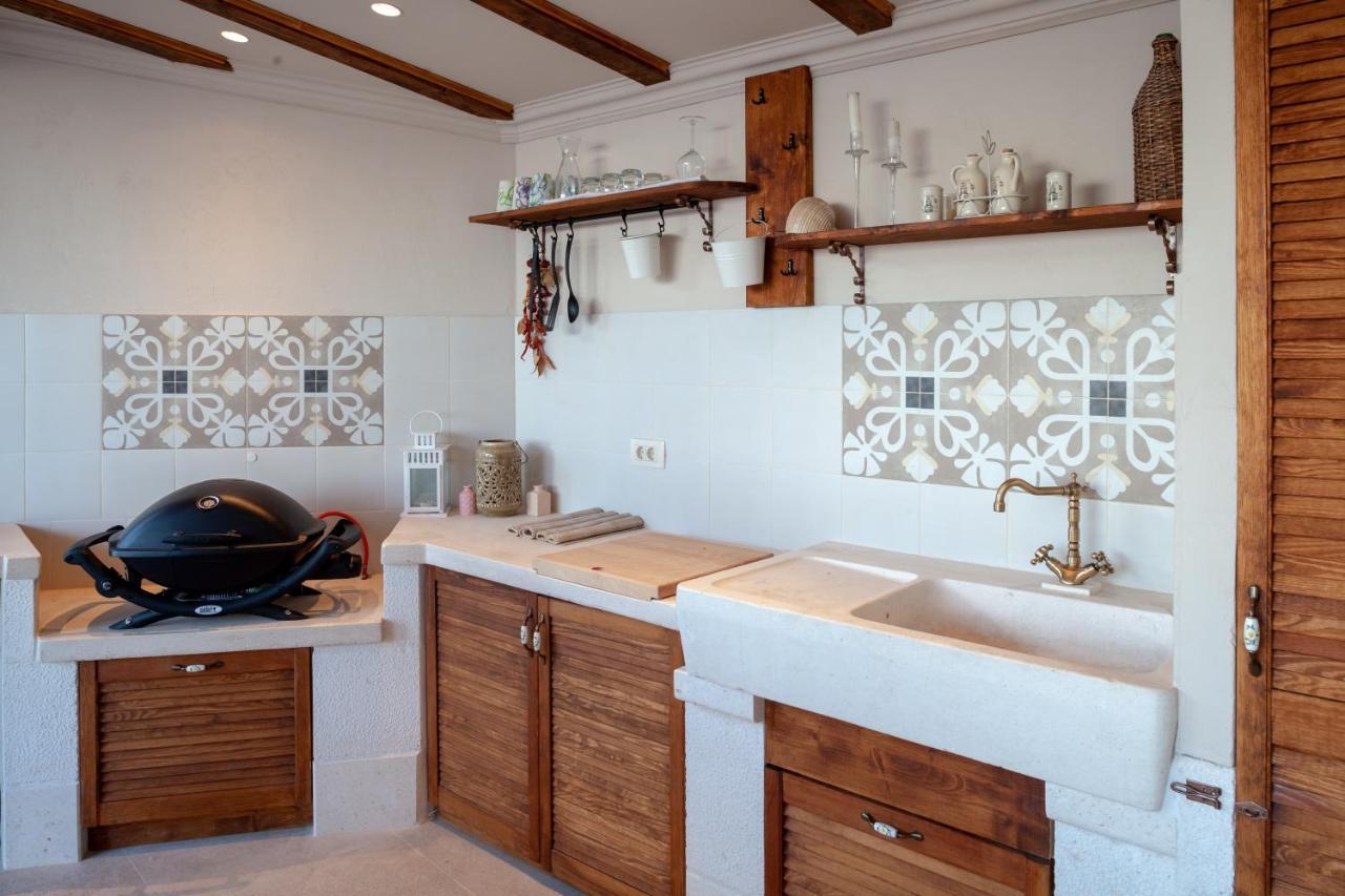 Idyllic Marieta With Private Pool And Unforgettable View Villa *