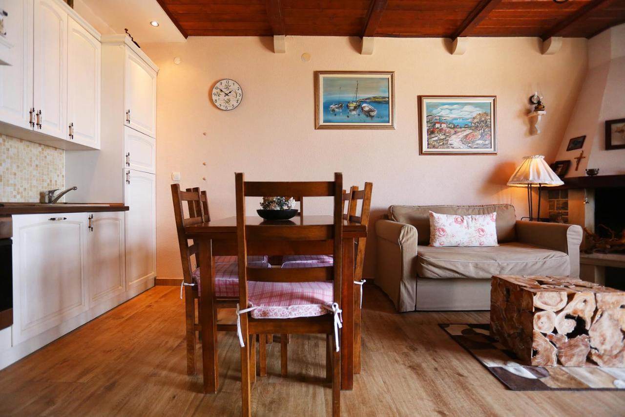 Villa Idyllic Marieta With Private Pool And Unforgettable View Makarska